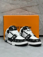 کتونی لویی ویتون مدل ترینر به رنگ مشکی و سفید