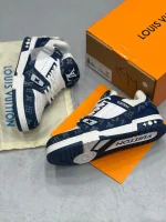 کتونی لویی ویتون مدل ترینر به رنگ آبی و سفید