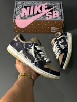 کتونی نایکی اس بی دانک با طرح باندانا، رنگهای متنوع، نمای بالا