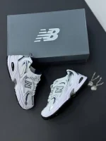 کتونی نیوبالانس 530 سفید سورامه ای ، سبک و راحت برای استفاده روزانه