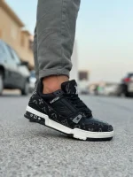 کتونی مشکی لویی ویتون مدل ترینر با طراحی شیک و لوکس