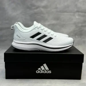 کتونی رانینگ آدیداس آلفا بونس سفید و مشکی، نمای سه رخ