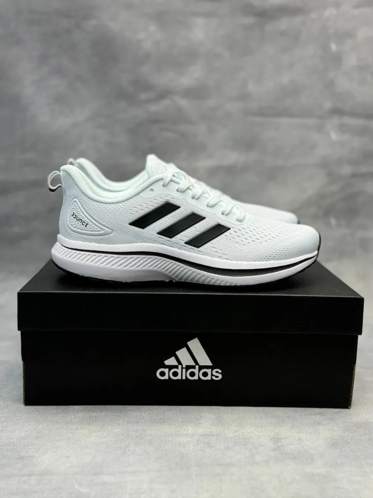 adidas-alphabounce-white (4) کتونی رانینگ آدیداس آلفا بونس سفید و مشکی، نمای سه رخ