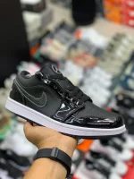 کتونی نایکی جردن 1 مشکی براق با لوگوی سفید