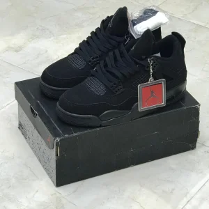 کتونی نایکی ایر جردن 4 مدل black cat با رنگ مشکی