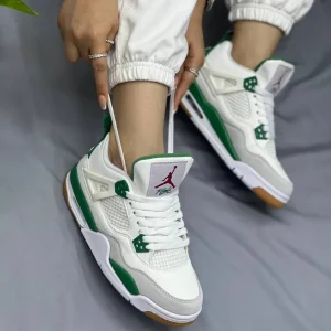 کتونی نایکی ایر جردن 4 مدل Pine Green با ترکیب رنگ سفید و سبز کاج