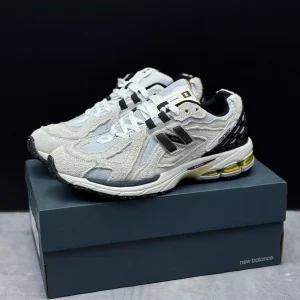 کتونی نیوبالانس 1906 کرمی