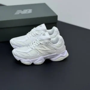 کتونی نیوبالانس 9060 تمام سفید با طراحی مدرن و راحت