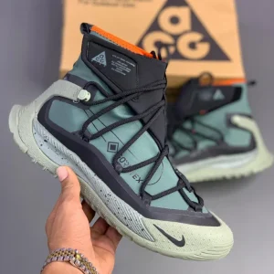 تونی نایکی ACG گورتکس، مناسب برای طبیعت‌گردی و استفاده روزمره