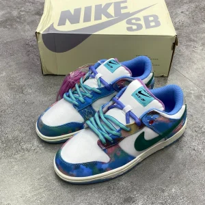 کتونی اس بی دانک Futura با طراحی هنری و منحصر به فرد