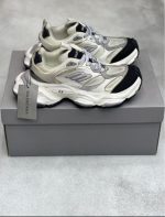 کتونی بالنسیاگا کارگو خاکستری مشکی در طراحی لوکس و مدرن برای استایل خیابانی