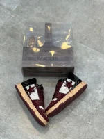 کتونی کالیکستو اسکیتسواری شرابی با رویه چرم و طراحی ستارهای