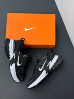 کتونی نایکی وی تو کی ران مشکی سفید با رویه مشبک و طراحی یکدست