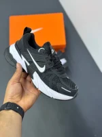 کتونی نایکی وی تو کی ران مشکی سفید با رویه مشبک و طراحی یکدست