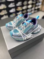 کتونی کتونی بالنسیاگا 3XL آبی آسمانی با طراحی حجیم