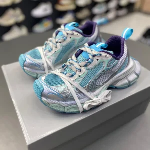 کتونی کتونی بالنسیاگا 3XL آبی آسمانی با طراحی حجیم