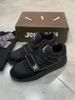 کتونی جردن جامپمن بلک فانتوم با رویه چرم و طراحی مشکی مرموز