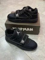 کتونی جردن جامپمن بلک فانتوم با رویه چرم و طراحی مشکی مرموز