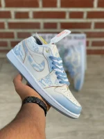 کتونی جردن ۱ لو سال اژدها با رویه چرم سفید و روکش سبز اژدهایی