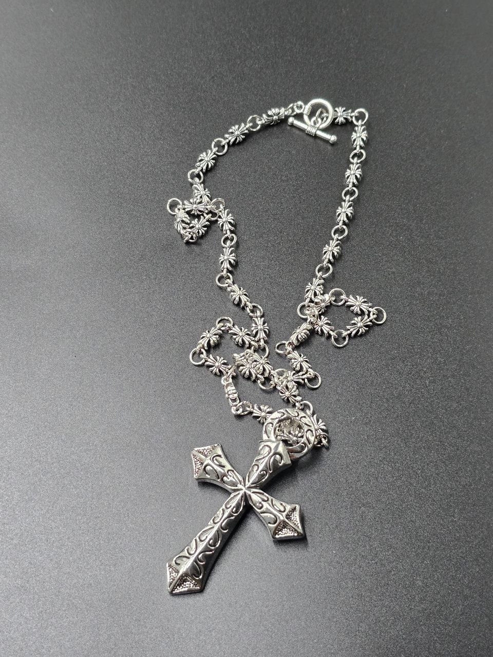 IMG_20250520_152520_870 گردنبند صلیب کروم هارتس