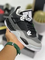 کتونی ایر جردن 4 مدل فیر پک با طراحی اسپرت و رنگبندی جذاب