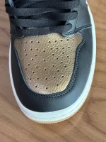 کتونی نایک ایر جردن 1 high Black Metallic Gold