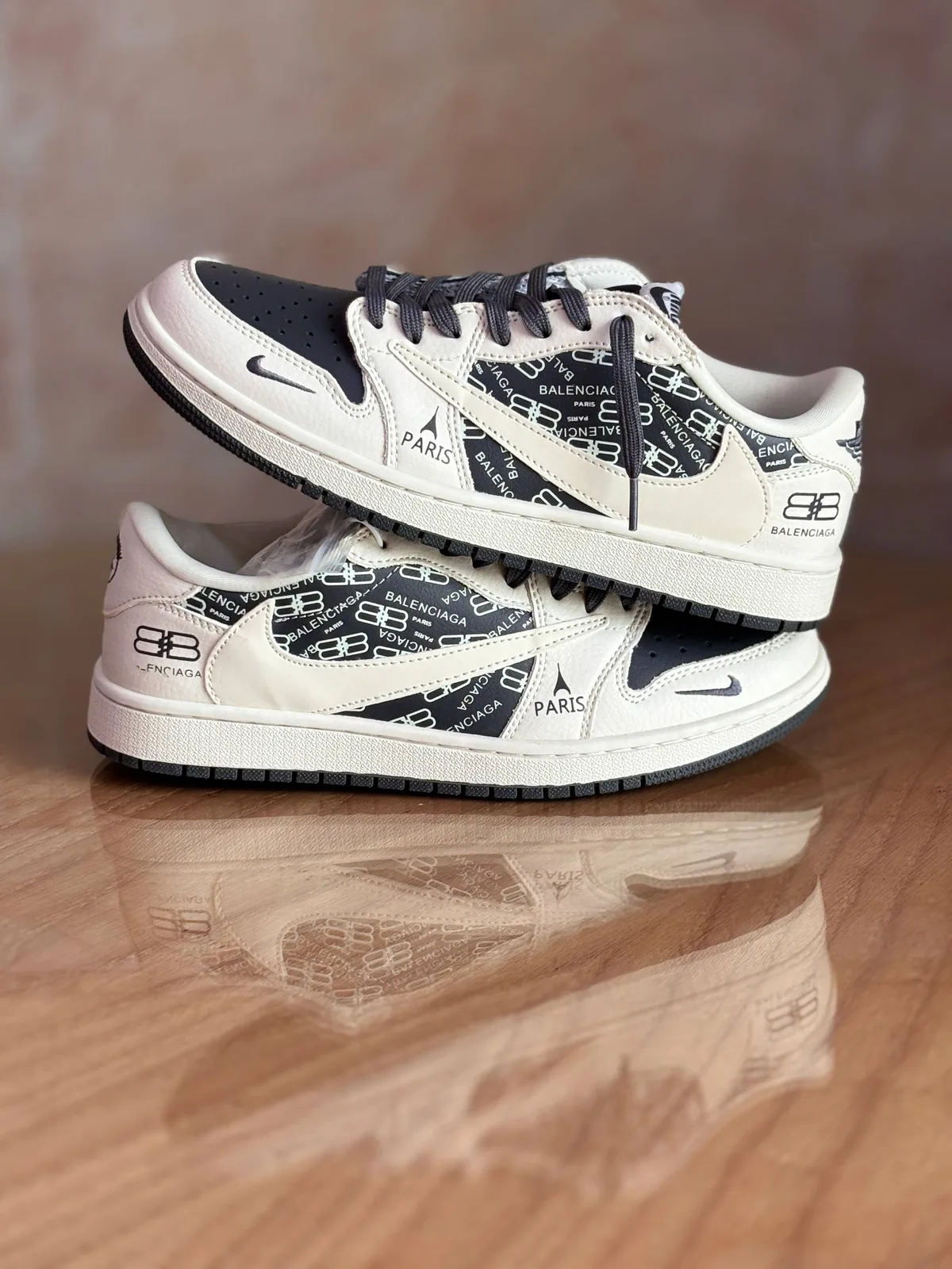 nike-nike-aj1-low-travis-scott-x-balenciaga-paris-size-37-45-9d8cf8280d کتونی نایک ایر جردن 1 low ترویس اسکات x بالنسیاگا Paris