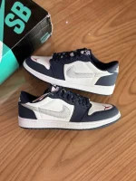 کتونی نایک Sb x ایر جردن 1 low Midnight Navy