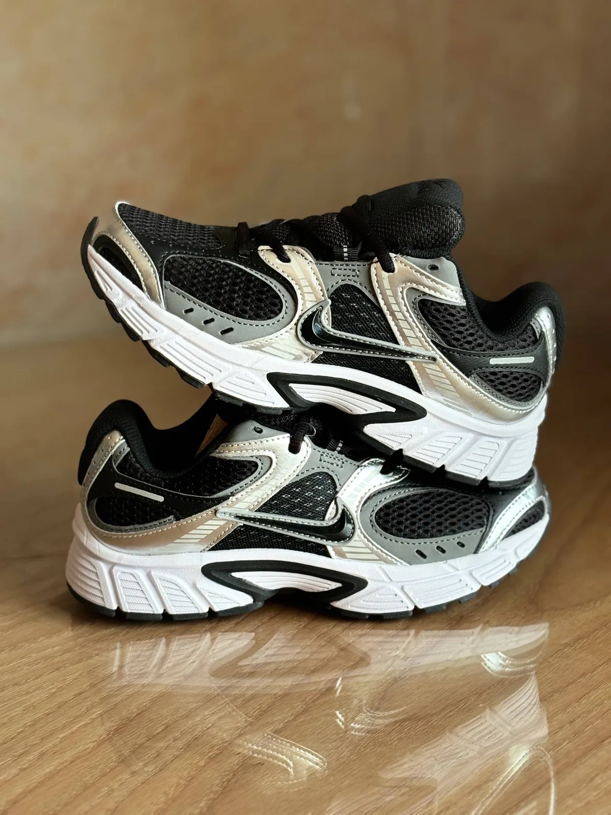nike-nike-v5-rnr-size-37-45-63e3fcd08b کتونی نایک V5 RNR