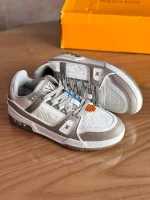 کتونی LouisVuitton Trainer Grey